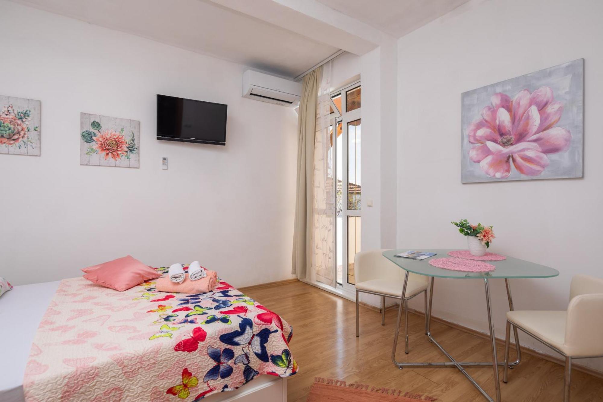 Sky Way Apartments Dugi Rat Zewnętrze zdjęcie