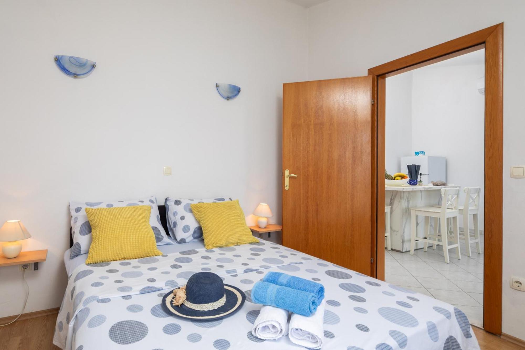Sky Way Apartments Dugi Rat Zewnętrze zdjęcie