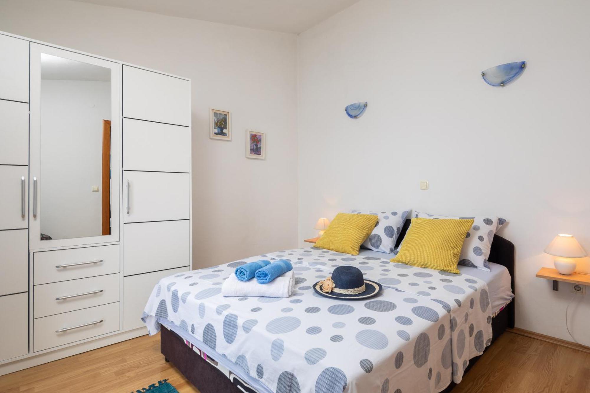 Sky Way Apartments Dugi Rat Zewnętrze zdjęcie