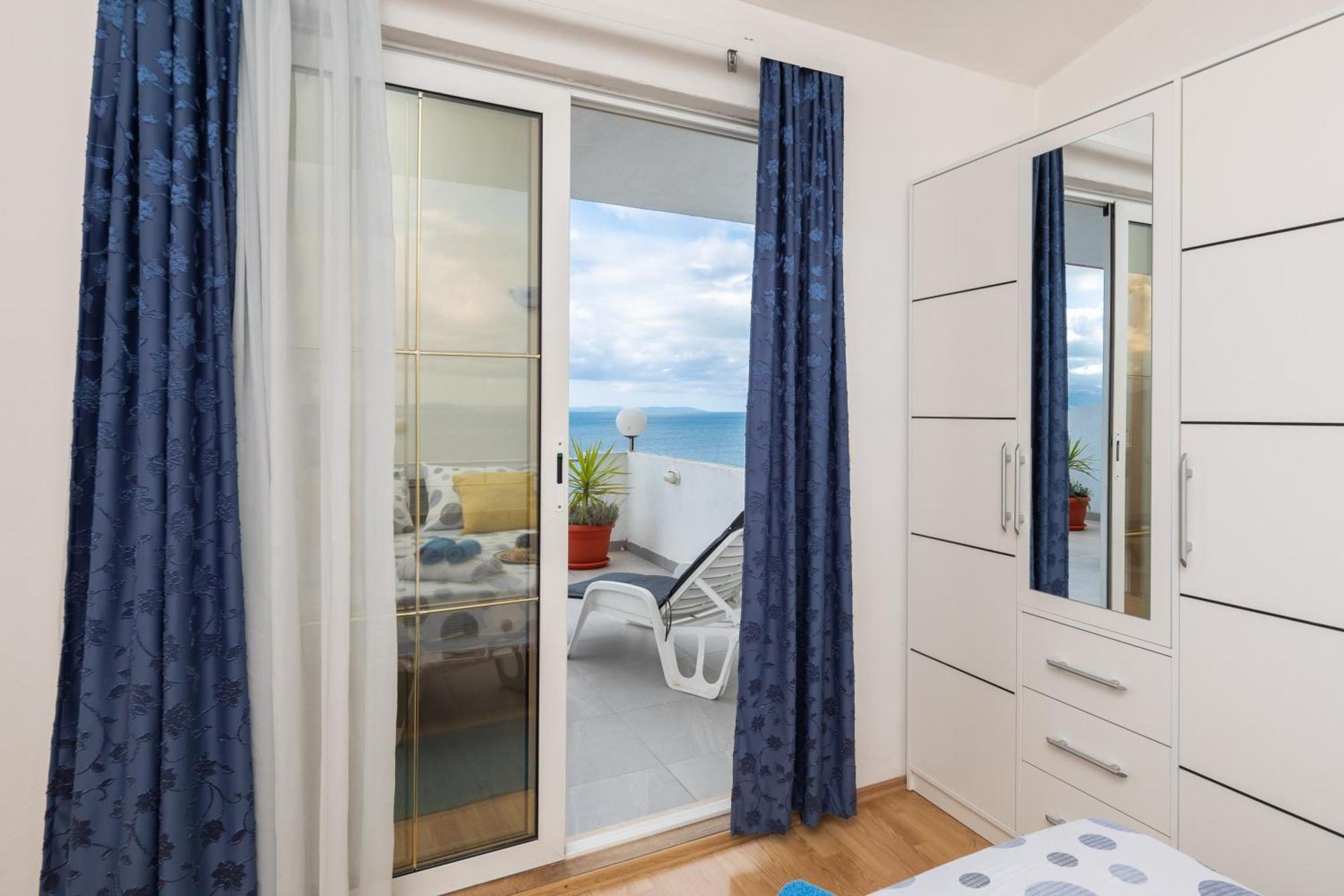 Sky Way Apartments Dugi Rat Zewnętrze zdjęcie